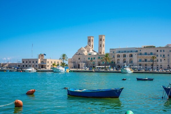 Marina - Apartment 'All'angolo' with Wi-Fi and Air Conditioning (Molfetta)