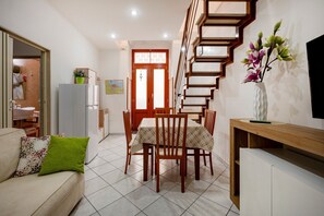 TV - Apartment 'All'angolo' with Wi-Fi and Air Conditioning (Molfetta)