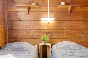 Iron/ironing board - Chalet “Bois 1” with Shared Pool and Private Terrace (Saint-Gervais)