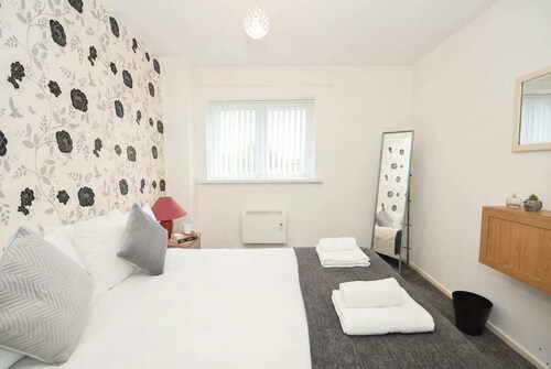 Convenient 2 Bedroom Apartment in Preston w WiFi