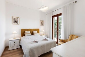 Iron/ironing board, WiFi, bed sheets - Villa Perla Del Sole with Sauna and Panoramic Views (Baiardo)