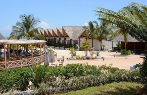 Outdoor wedding area - Canary Kendwa Beach Resort (Kendwa)