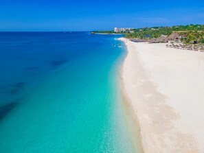 Pemandangan pantai/laut