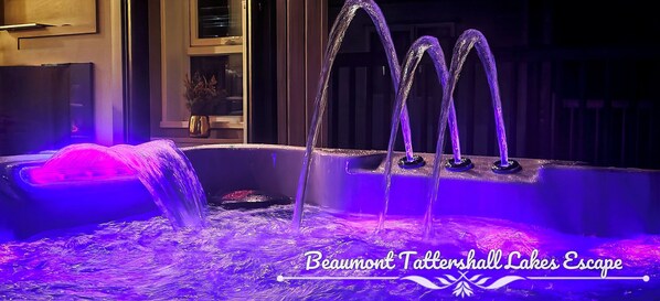 مغطس سبا خارجي