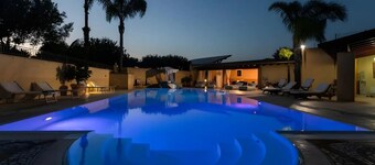 Chambre « Blu Sicily » avec sauna privé, piscine partagée, Wi-Fi et climatisation