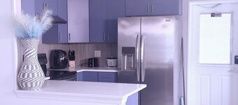 Cozy and Cute 3-bedroom house centrally located near Fun & More