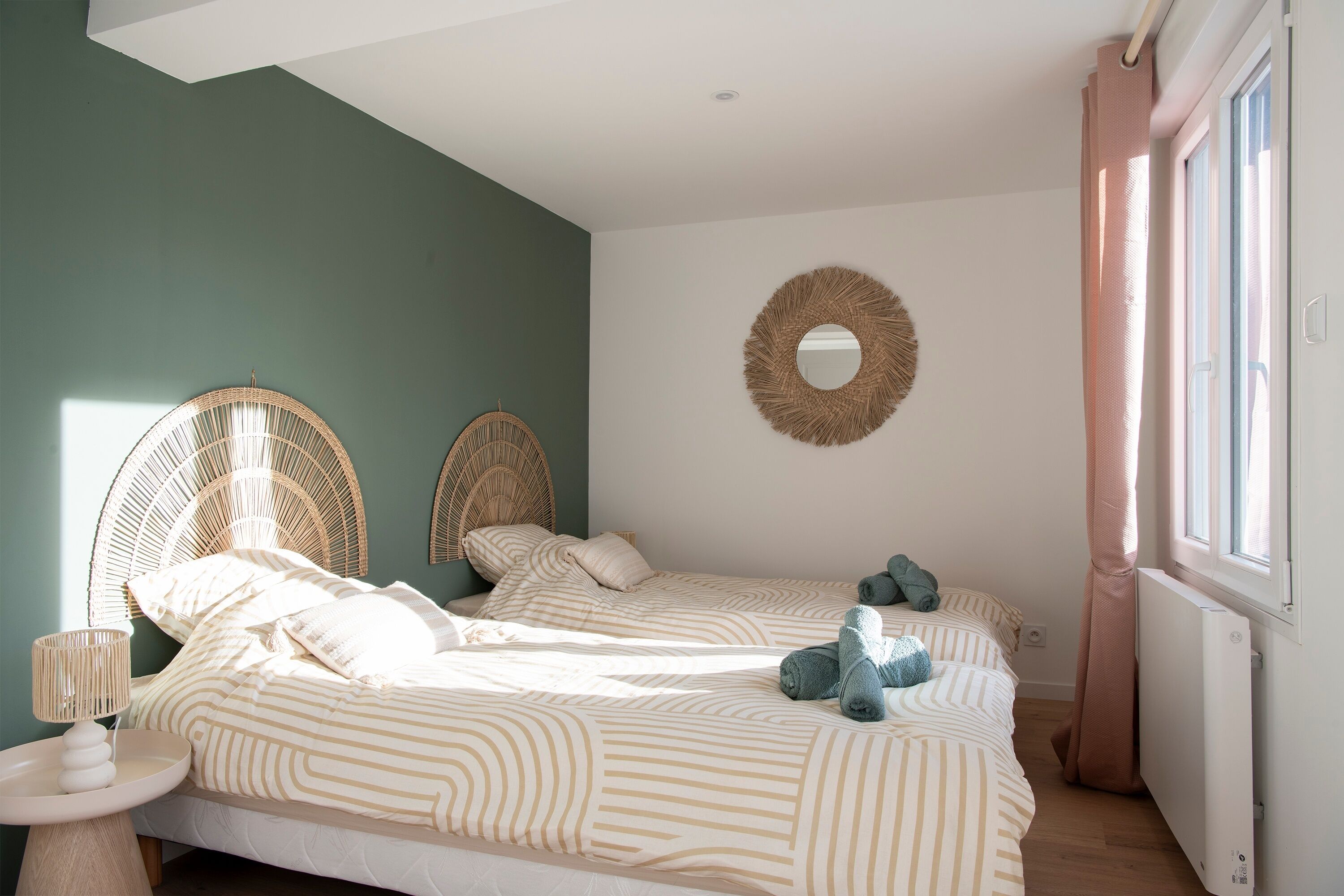 Wifi gratuïta i roba de llit 