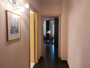 Interior - Apartment 'Cuore' with Sea View, Wi-Fi and Air Conditioning (Marsala)