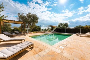 Pool - TD Truly Trulli Gentle Breezes Across Olive Va... (Coreggia)