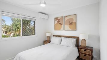 Apartment, Partial Ocean View