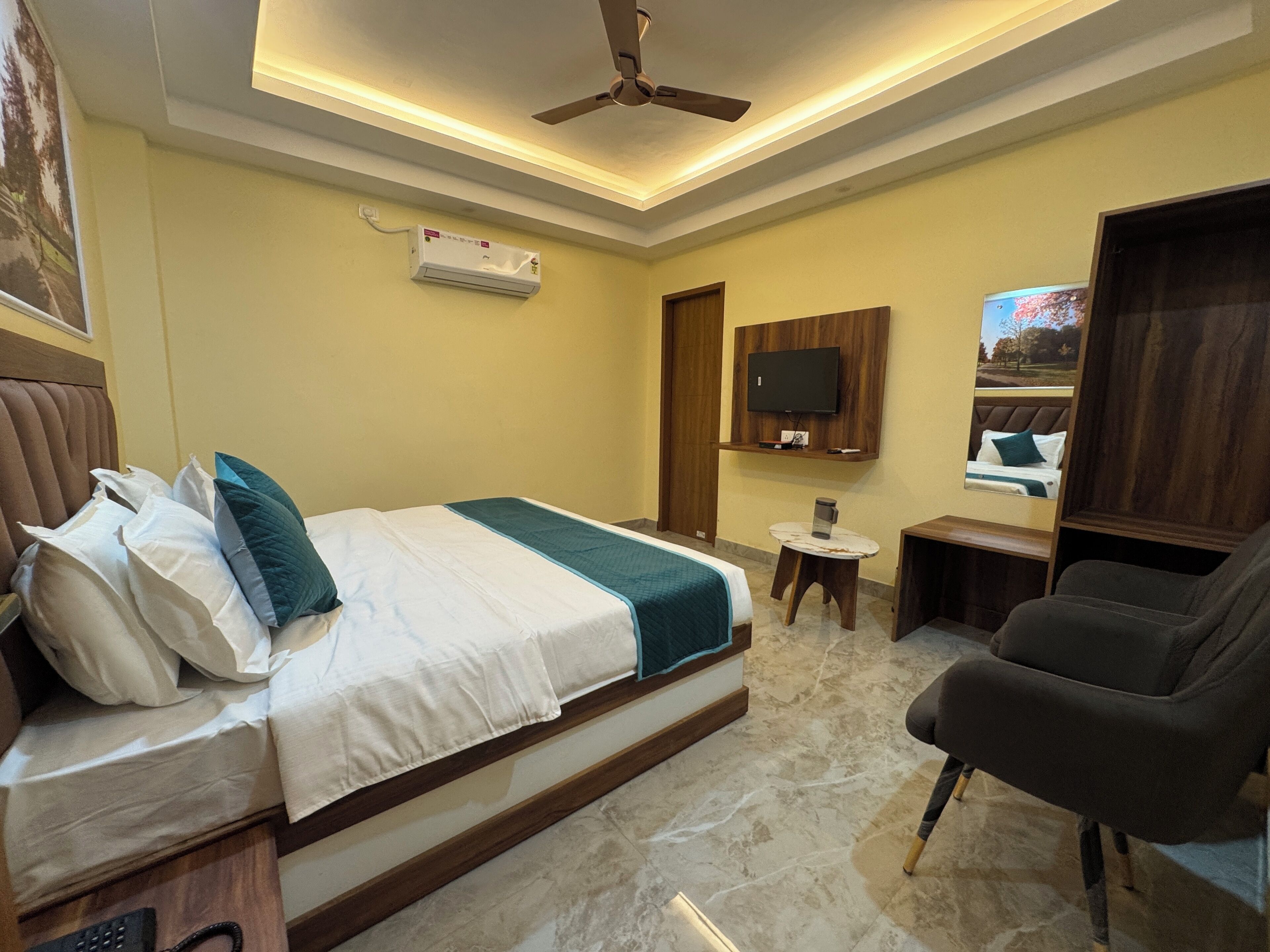 Deluxe Double Room, City View | Free WiFi