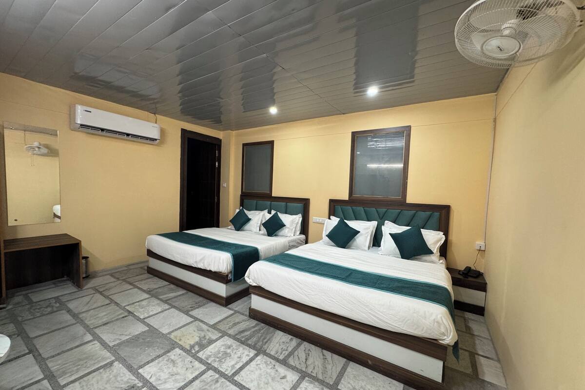 Deluxe Quadruple Room