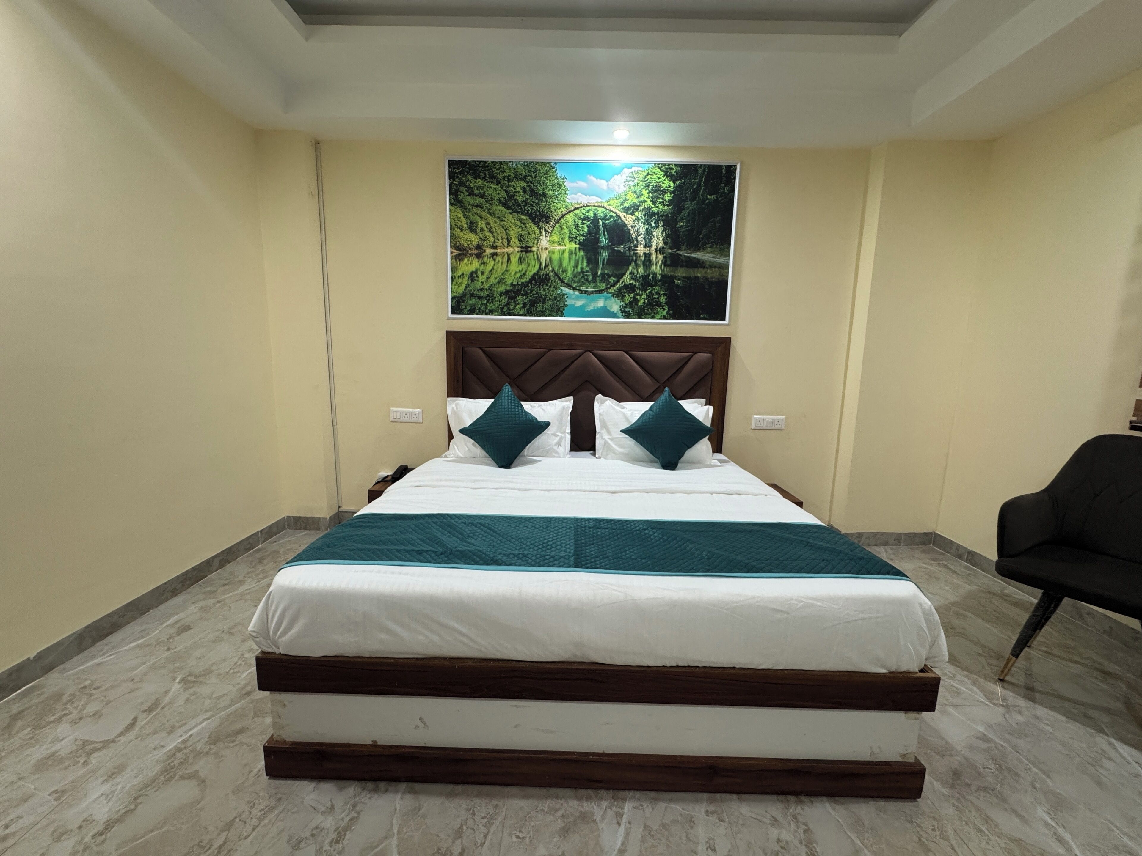 Deluxe Double Room, City View | Free WiFi