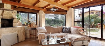 Annex with Wi-Fi and Air Conditioning