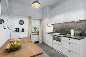 Fridge, oven, dishwasher, coffee/tea maker - Lumina 3-room apart near the Royal Castle (Warszawa BIG)