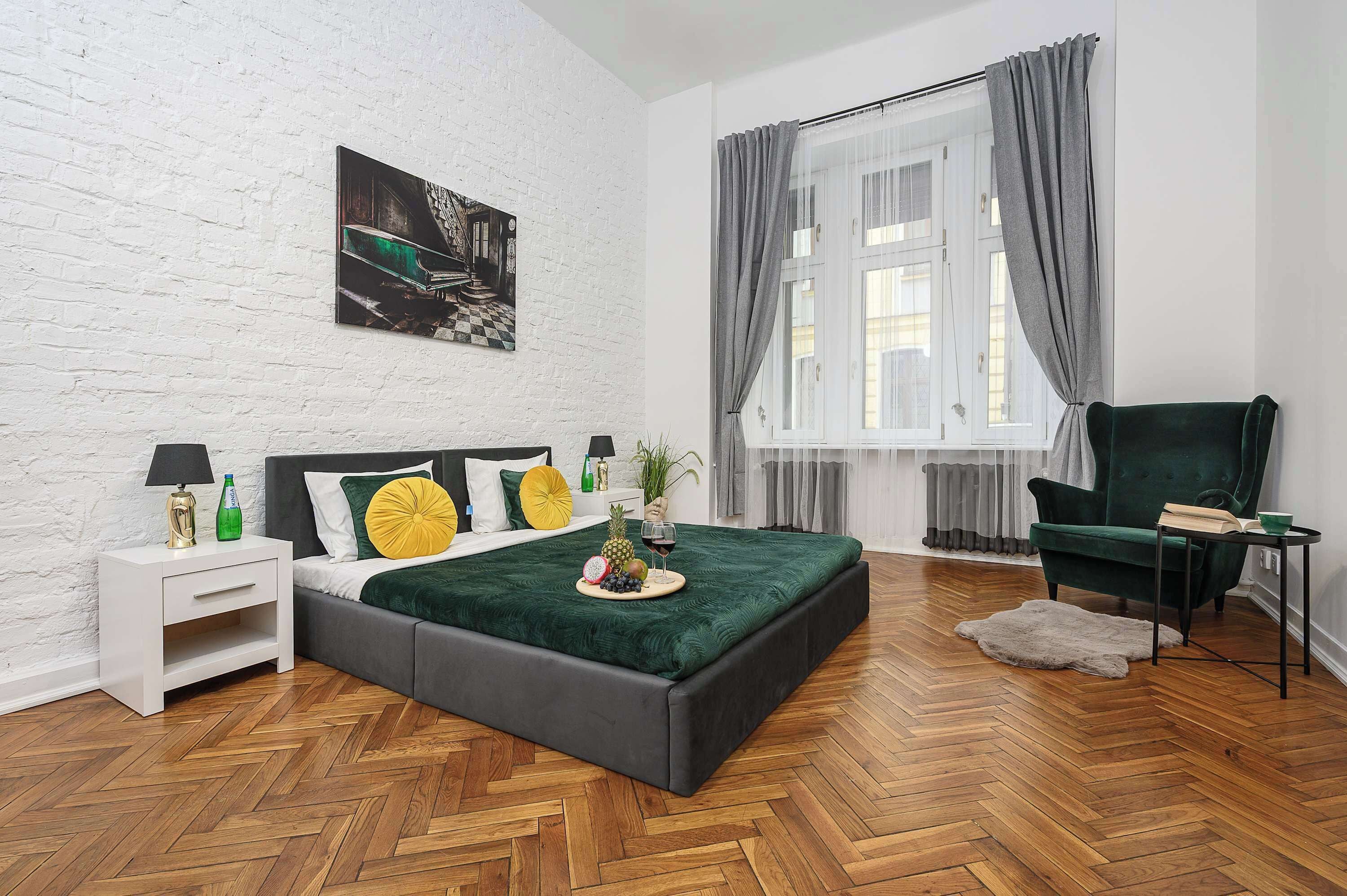 Iron/ironing board, WiFi