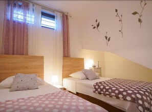 4 bedrooms - Apartment Cvita & Roza (Sibenik)