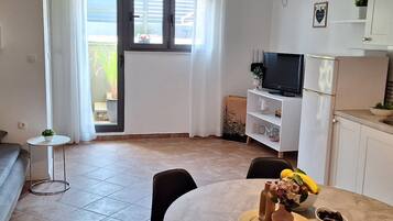 Apartment (Two Bedroom apartment with Terrace (C) | Living room | 32-inch flat-screen TV with satellite channels