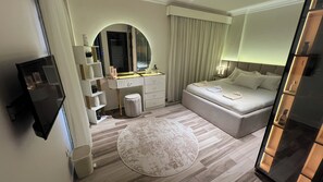 2 bedrooms, iron/ironing board, WiFi, bed sheets - DoUu Stay 1,Luxury 2BR & Office Modern Homes Zayed (El Sheikh Zayed City)