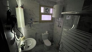 Hair dryer, towels, soap, toilet paper - DoUu Stay 1,Luxury 2BR & Office Modern Homes Zayed (El Sheikh Zayed City)