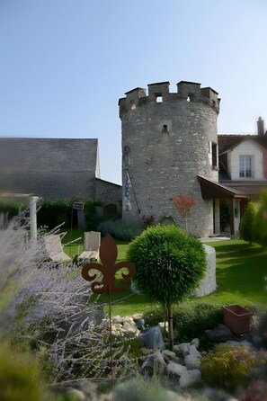 Property grounds - Holiday Home 'La Tour De La Gazillère' (Chédigny)