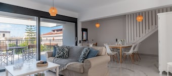 Angel Residence â Villa en bord de mer Ă 150 m de la plage, Corinthe, GrĂšce