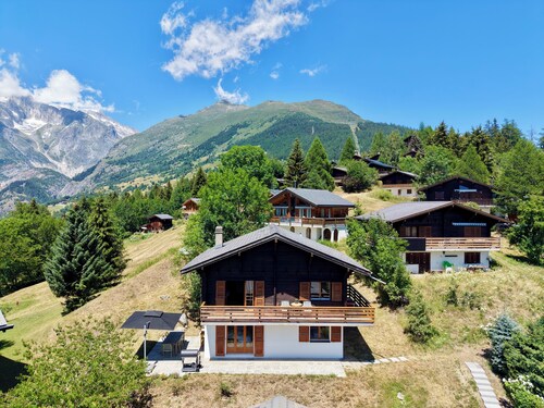 Enjoy the peace and quiet, the wide-open spaces, and the breathtaking views in Bellwald