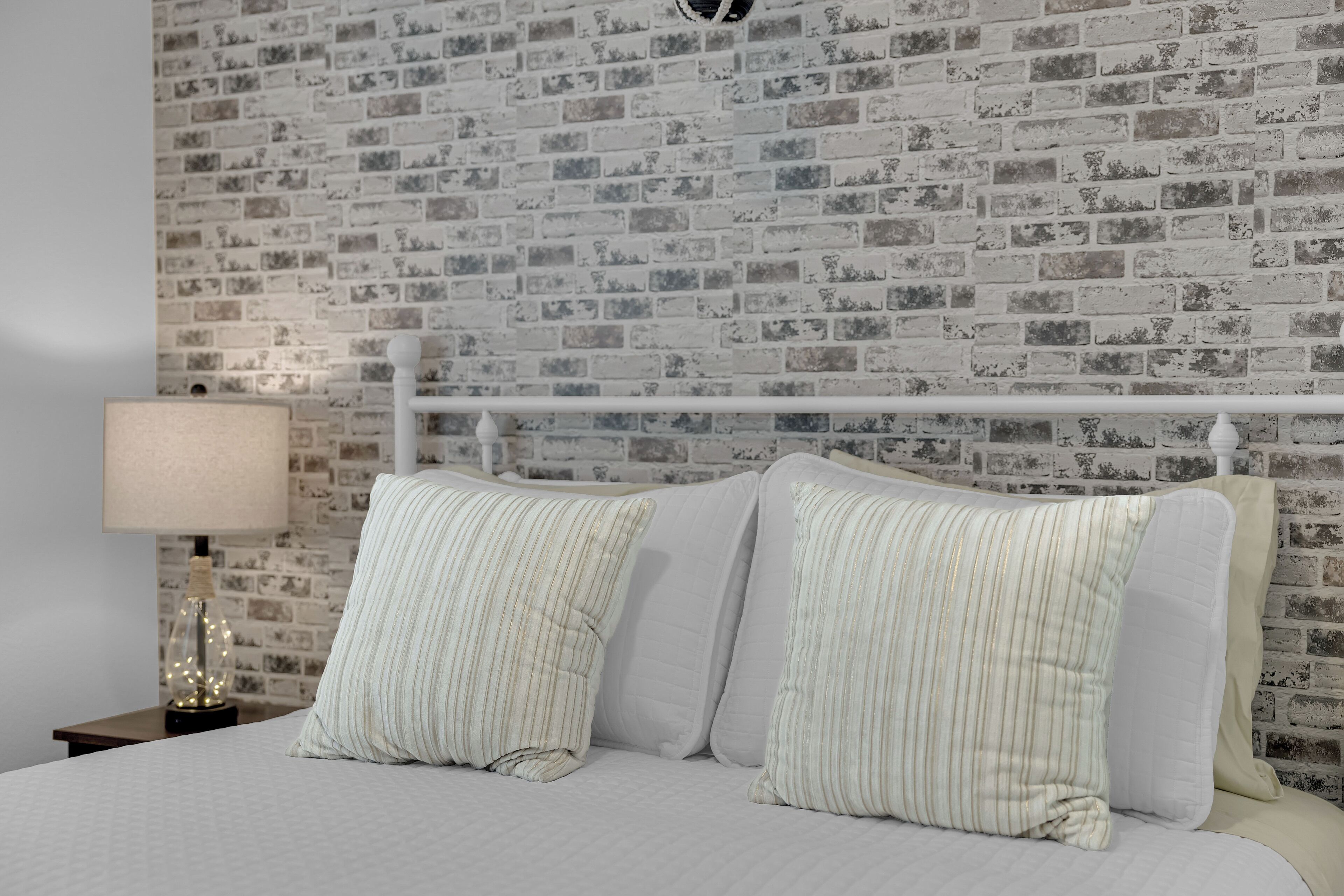 Strykejern/-brett, wi-fi og sengetøy