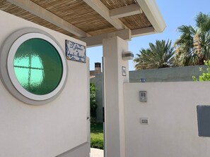 Property grounds - Apartment 'Il Giardino di Angelo' with Private Terrace, Wi-Fi and Air Conditioning (Cava D'Aliga)