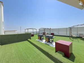 Outdoor dining - Vogue, Arjan Opalz by Danube near Miracle Garden (Dubai)
