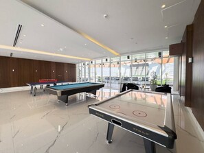 Spielezimmer