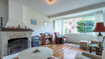 House, Smoking | 3 bedrooms