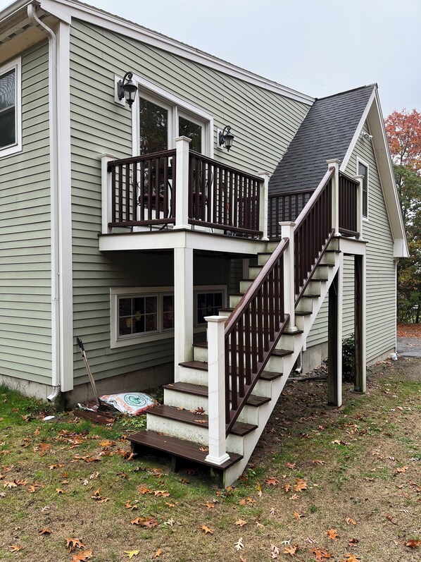 Exterior - Spacious, Comfortable 1-bedroom sleeps 4 in charming Woburn near Horn Pond (Woburn)