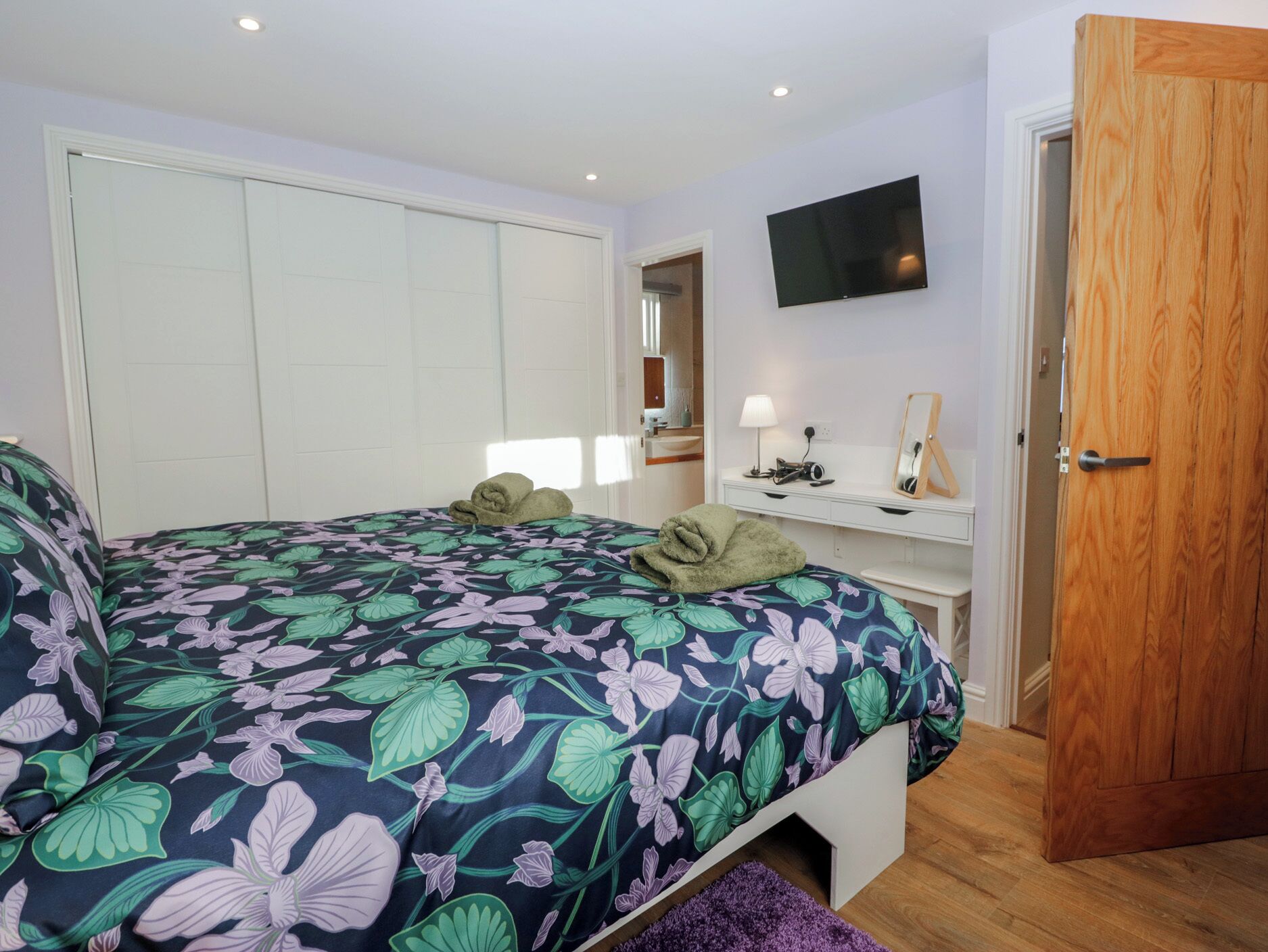 1 bedroom, individually decorated, individually furnished, free WiFi