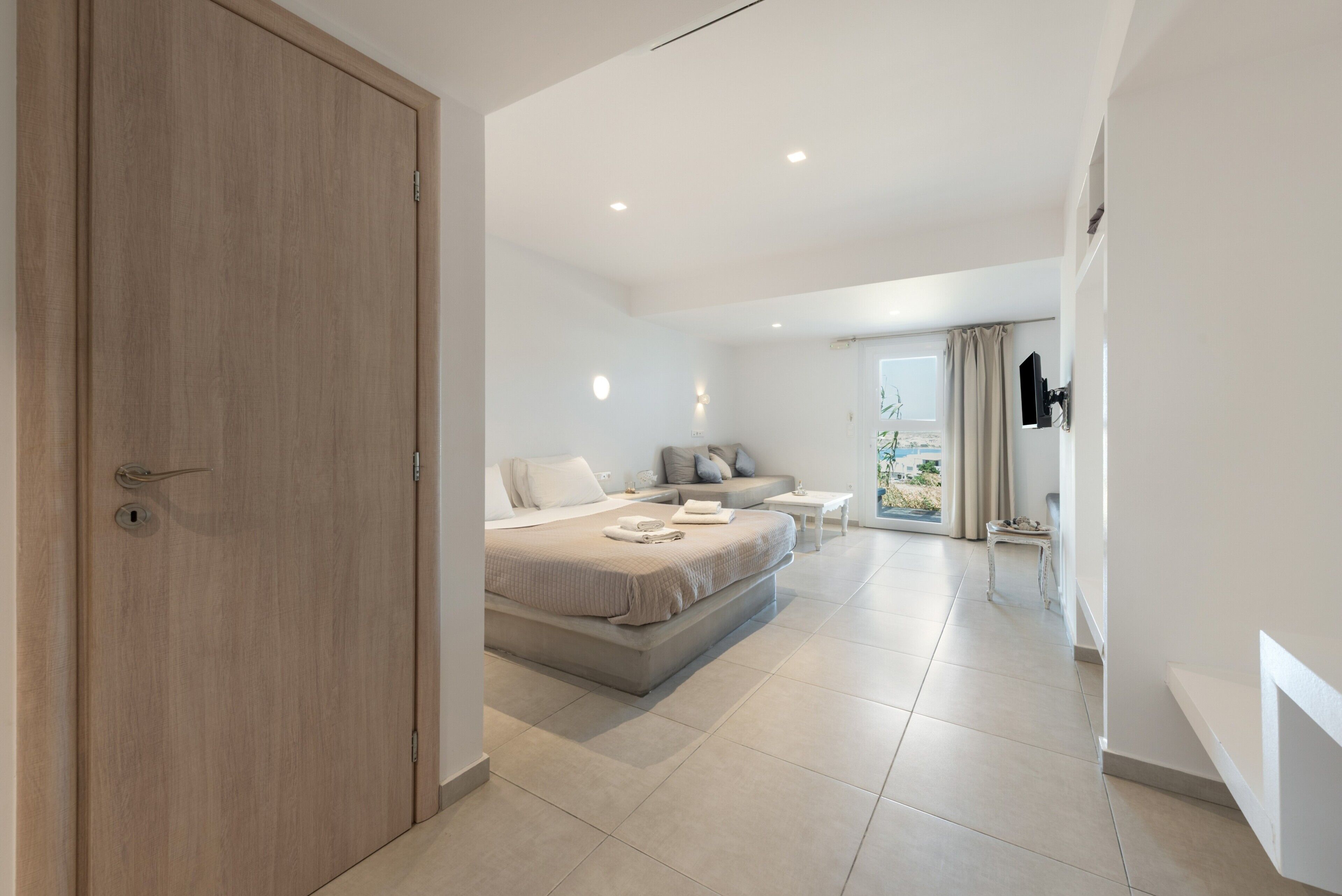 1 slaapkamer, een strijkplank/strijkijzer, wifi, beddengoed