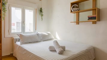 WiFi, bed sheets, wheelchair access