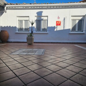 تفاصيل الفندق من الخارج