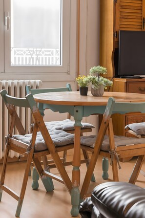 Dining - Amara Bardenas Rural Tourist Apartment (Valtierra)