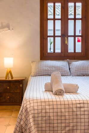 1 bedroom, WiFi, bed sheets, wheelchair access