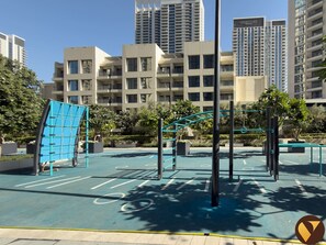 Sports court - Vogue, Creek Harbour 17 Icon Bay near Downtown (Dubai)