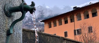 Casa Aliza – Alpine Duplex with Mountain View, Balcony and Wi-Fi