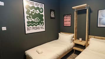 Cottage | 4 bedrooms, individually decorated, individually furnished, free WiFi