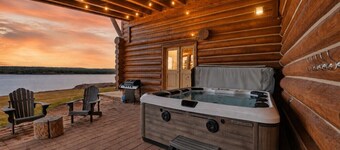Stone Skipper | Waterfront! Private Dock! Boat Ramp! Hot Tub!