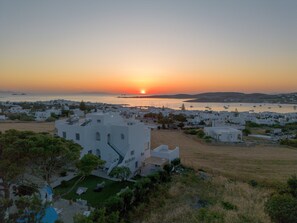 Exterior - Diamondbig House Country Home with Jacuzzi and Wi-Fi (Paros)