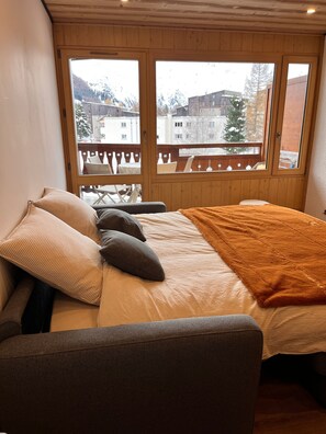 Room - Charming Studio at the Foot of Jandri with Mountain View and Balcony (Les Deux Alpes)