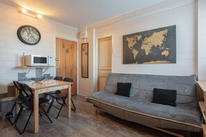 Interior - Apartment 'Appartement À La Montagne' with Wi-Fi (la pierre saint martin)