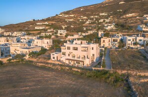 Exterior - Citrine Studio with Balcony, Sea & Mountain View, Wi-Fi (Paros)