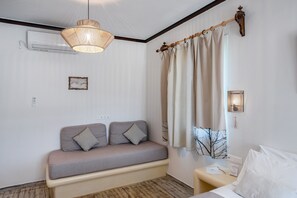 Interior - Citrine Studio with Balcony, Sea & Mountain View, Wi-Fi (Paros)