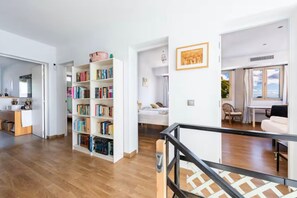 Room - Holiday Home 'Spacious Garden Villa Near The Sea' with Private Pool, Wi-Fi and Air Conditioning (BADIA GRAN)