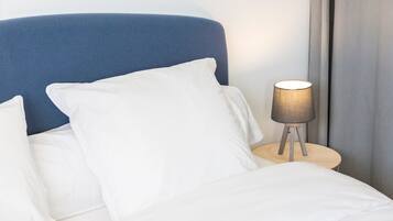 Bügeleisen/Bügelbrett, WLAN, Bettwäsche